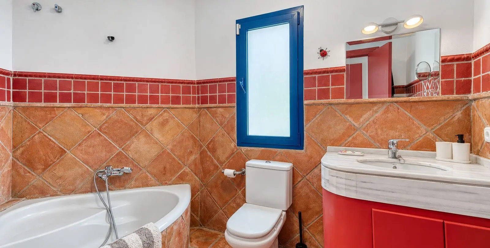 Sale of detached villa in Cerros del Aguila 7