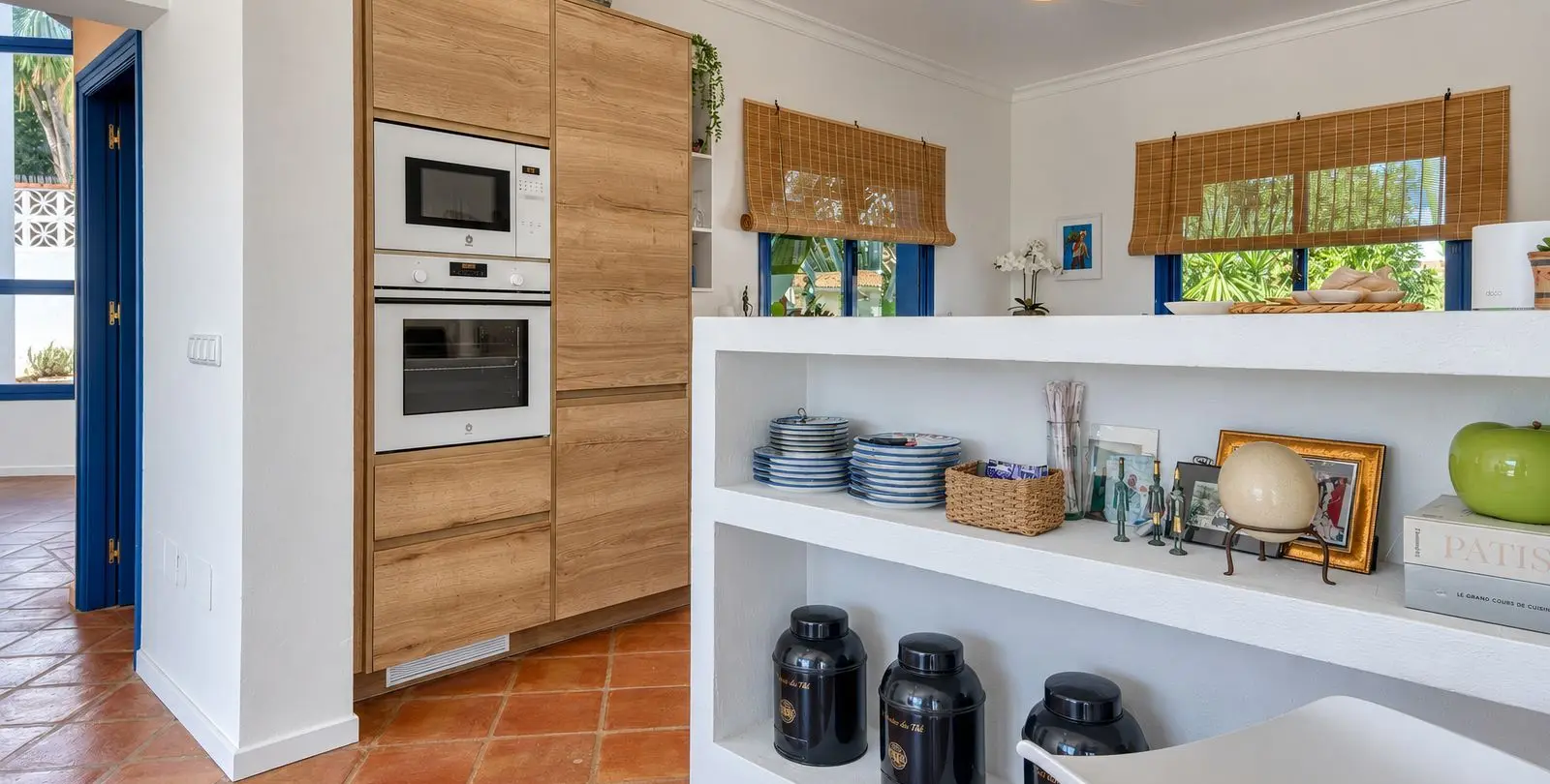 Sale of detached villa in Cerros del Aguila 16
