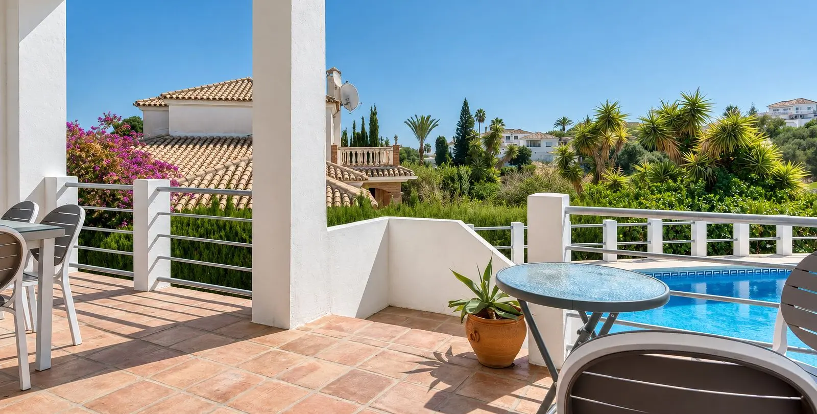 Sale of detached villa in Cerros del Aguila 26