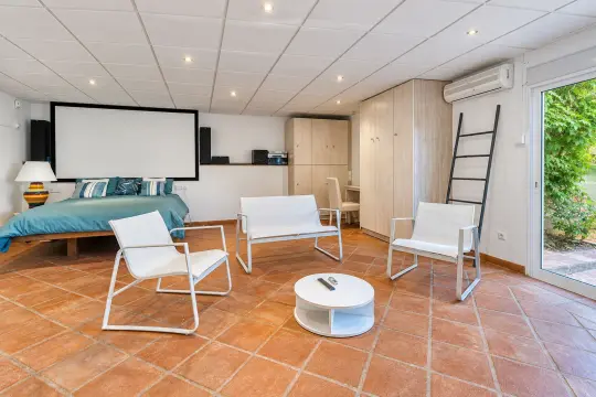 Image 75 thumb