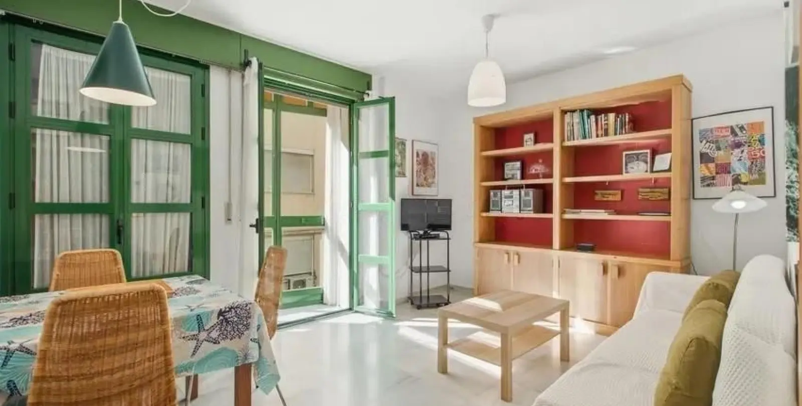 Venta de apartamento en planta media en Málaga 1