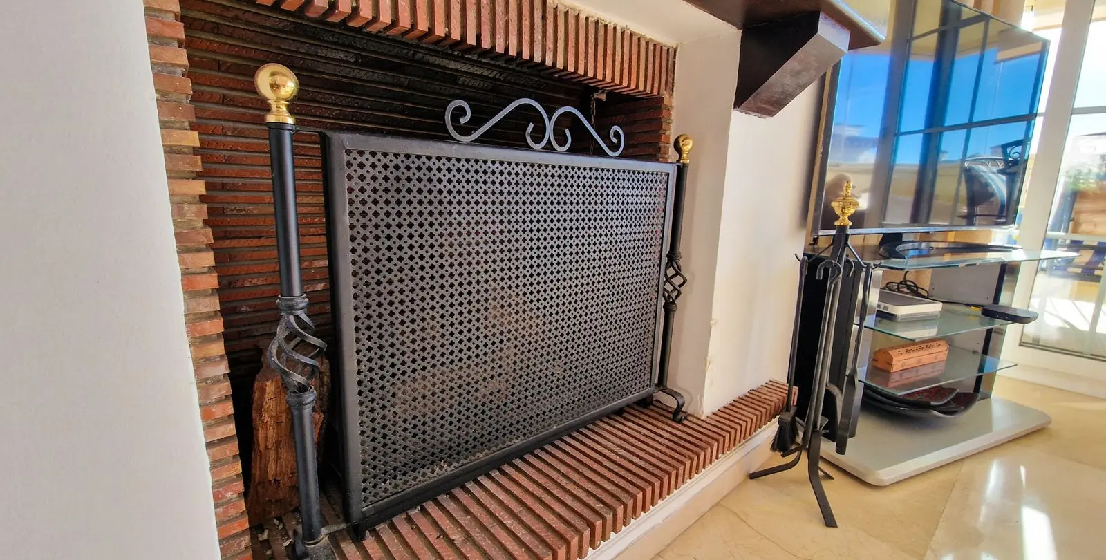 Sale of middle floor apartment in La Duquesa 14
