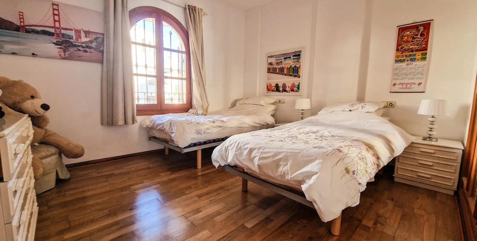 Sale of middle floor apartment in La Duquesa 16