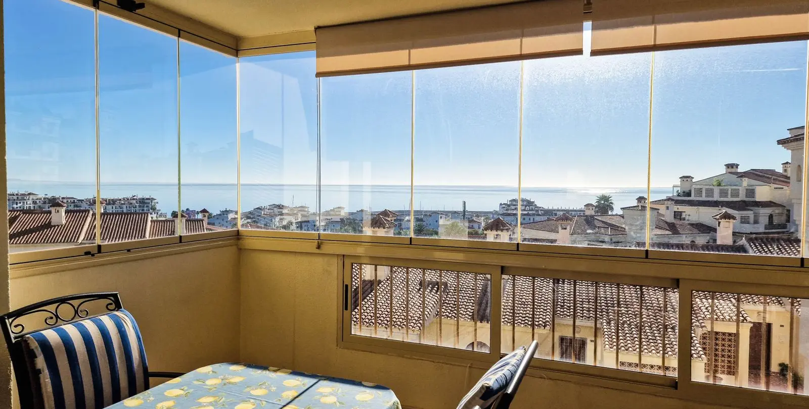 Sale of middle floor apartment in La Duquesa 20