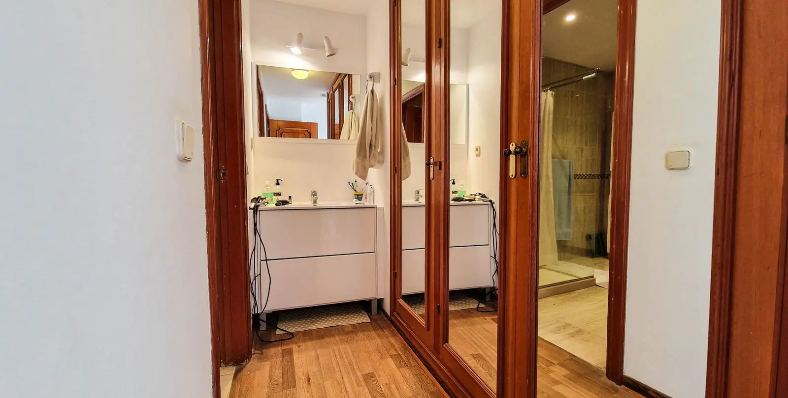 Sale of middle floor apartment in La Duquesa 21
