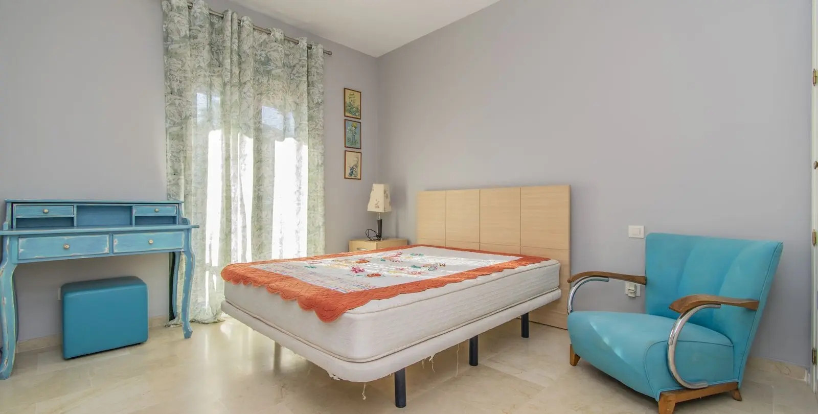 Sale of middle floor apartment in Atalaya 9