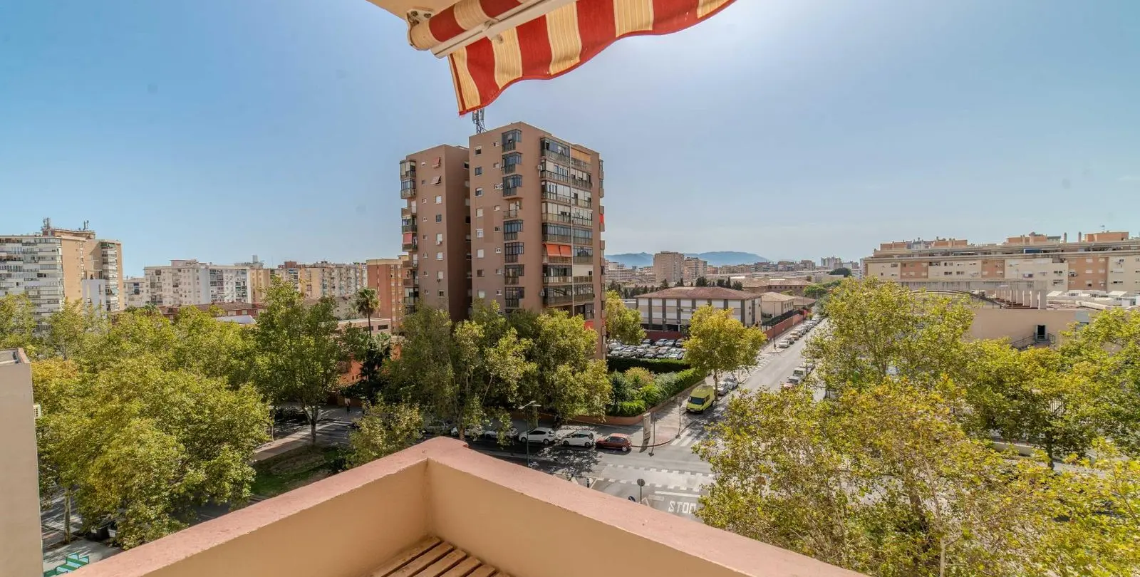 Продажа апартаментов на среднем этаже в Málaga 24