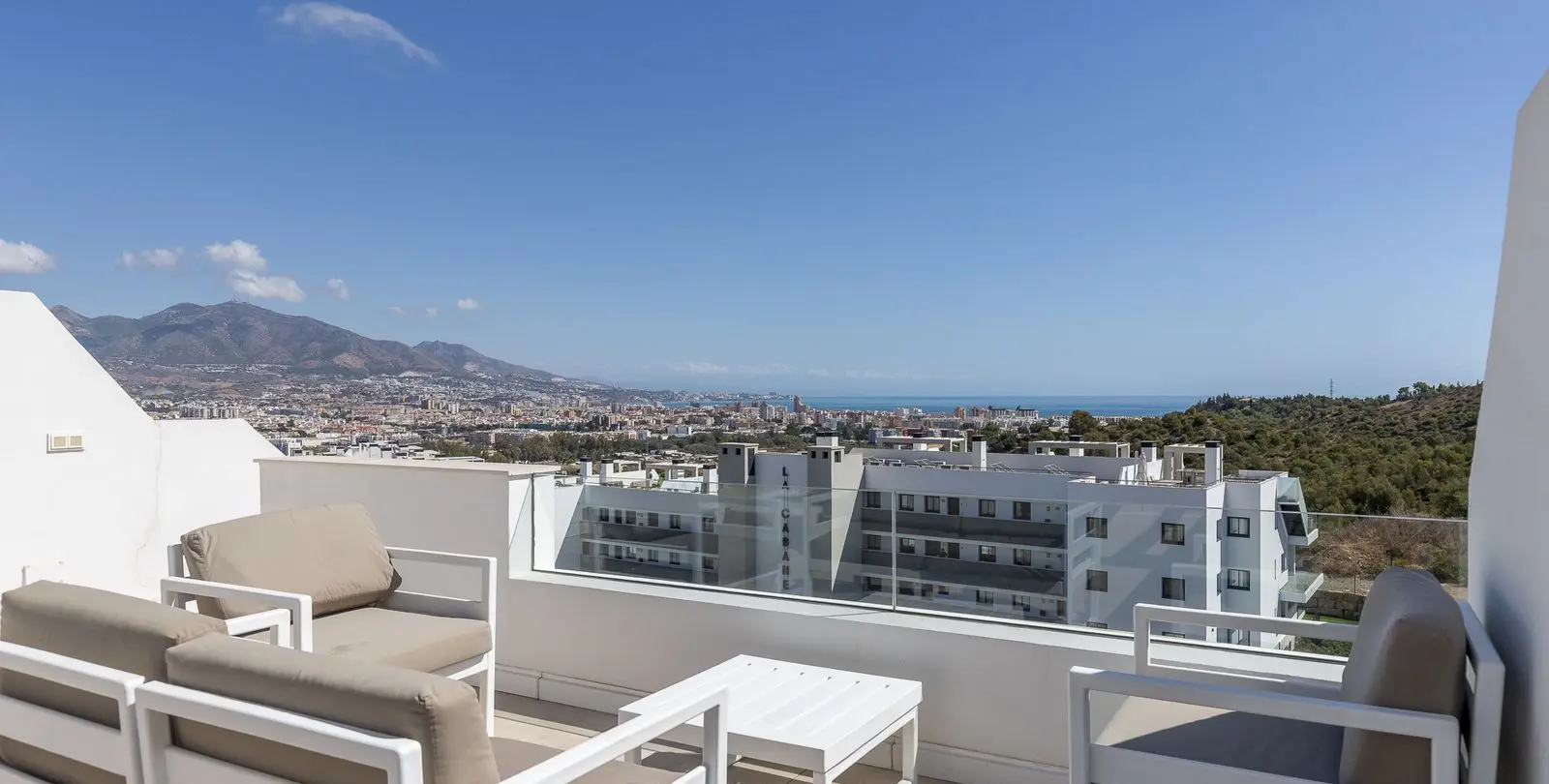 Sale of penthouse in Mijas 1