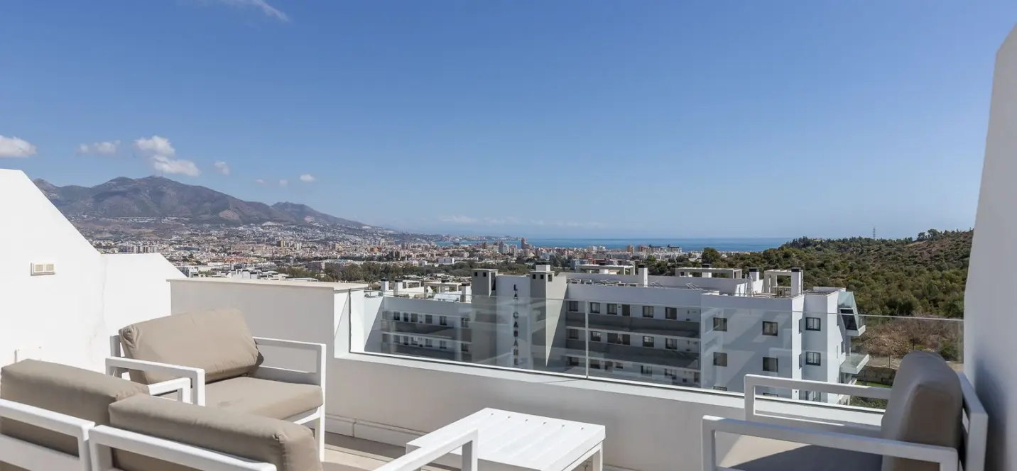 Sale of penthouse in Mijas 0
