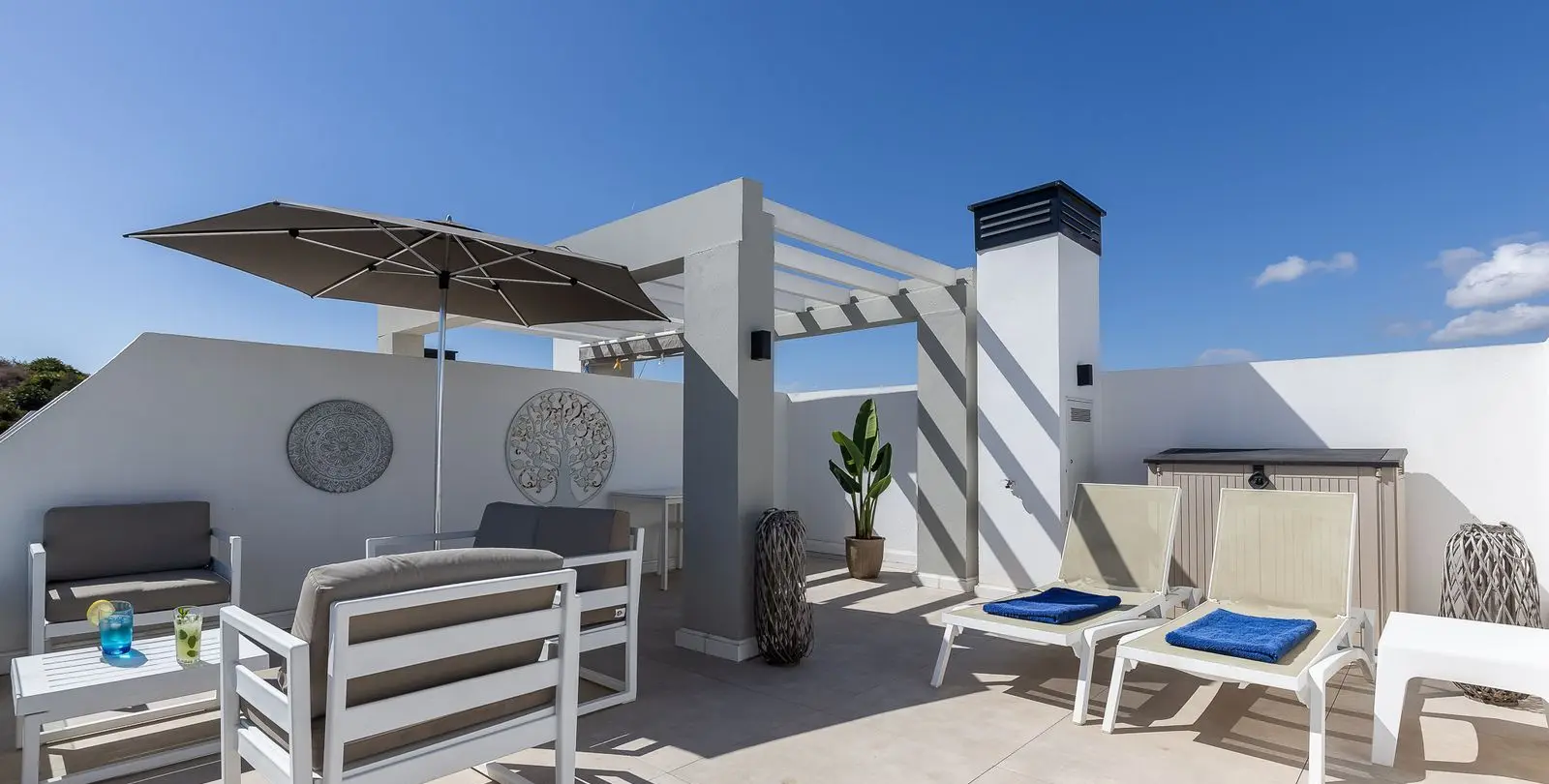 Sale of penthouse in Mijas 2