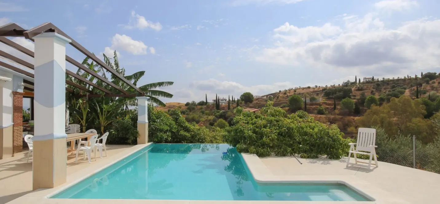 Venta de villa independiente en Coín 1