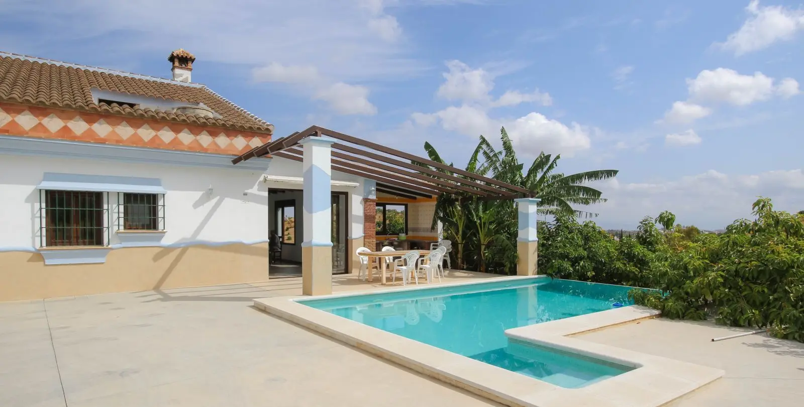 Venta de villa independiente en Coín 25
