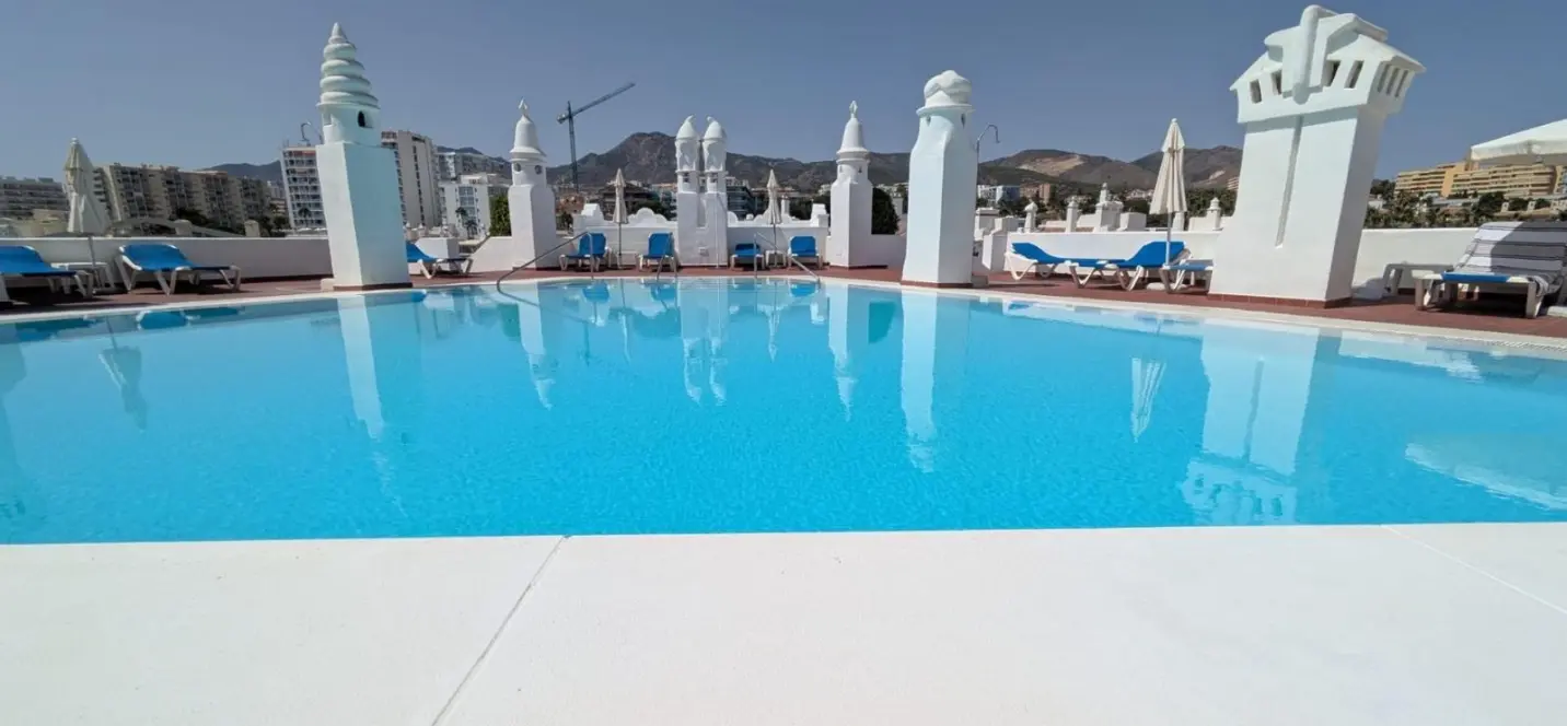 Venta de apartamento en planta media en Benalmadena 0