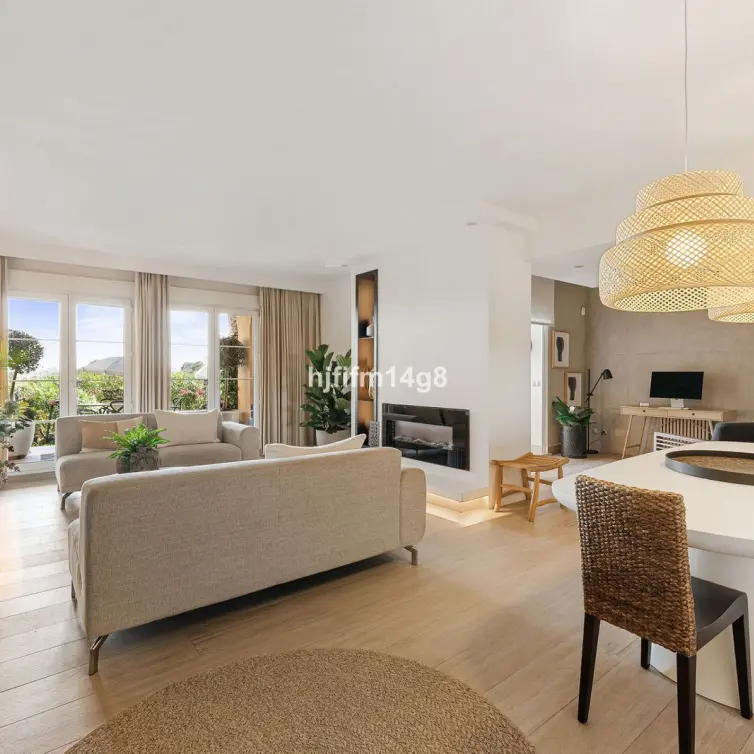 Venta de apartamento en planta baja en Nueva Andalucía