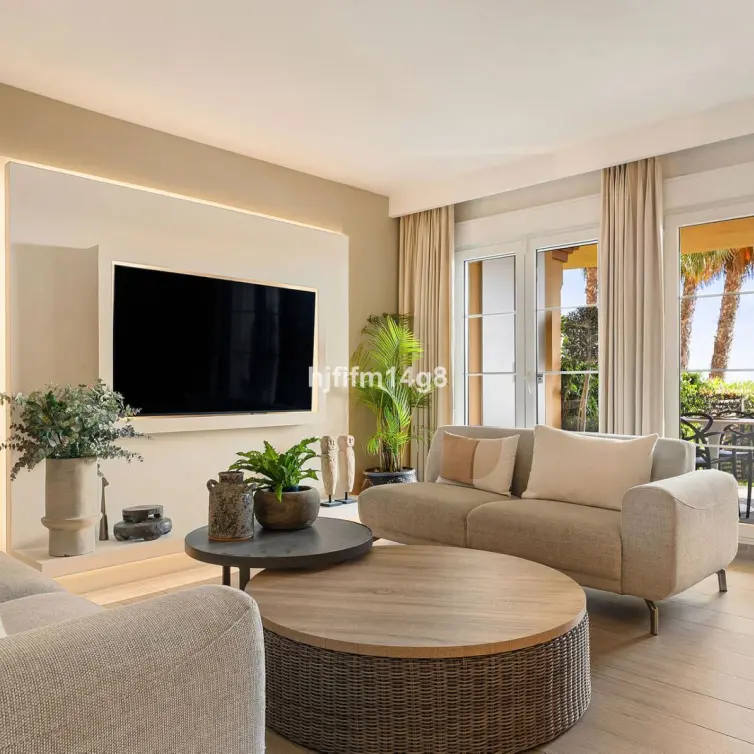 Venta de apartamento en planta baja en Nueva Andalucía