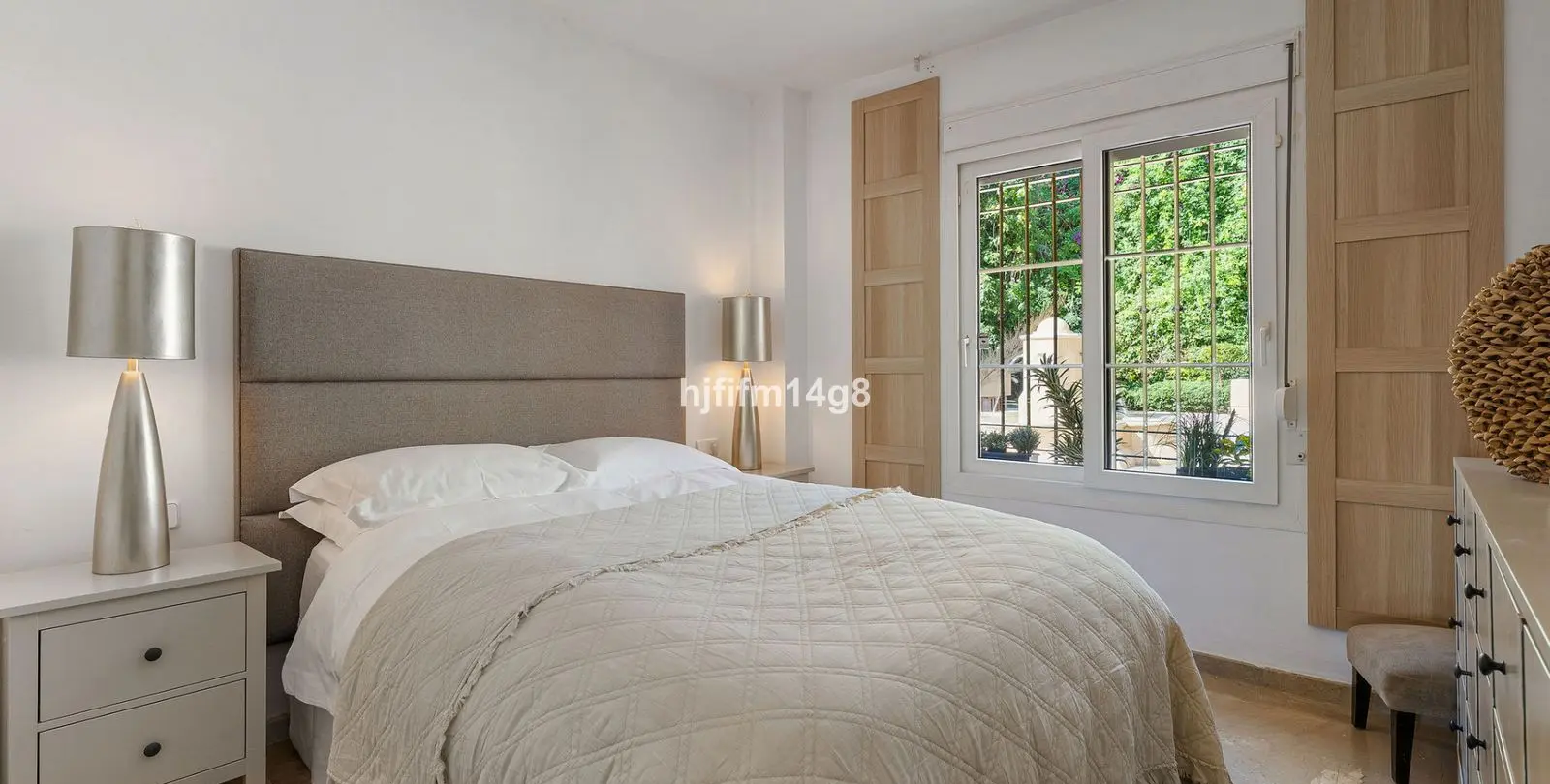 Venta de apartamento en planta baja en Nueva Andalucía 13
