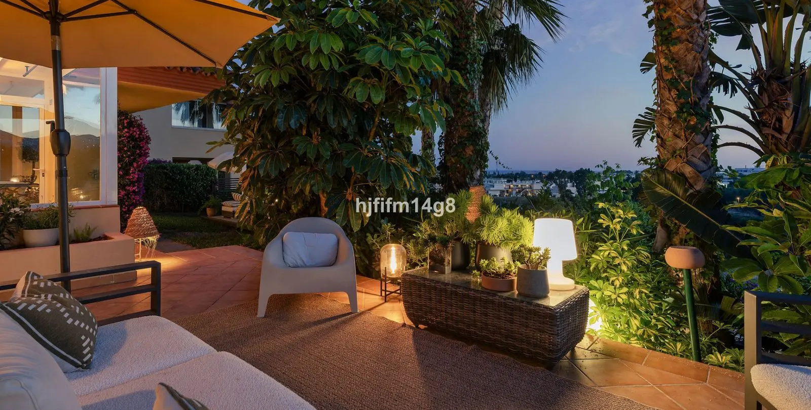 Venta de apartamento en planta baja en Nueva Andalucía 32