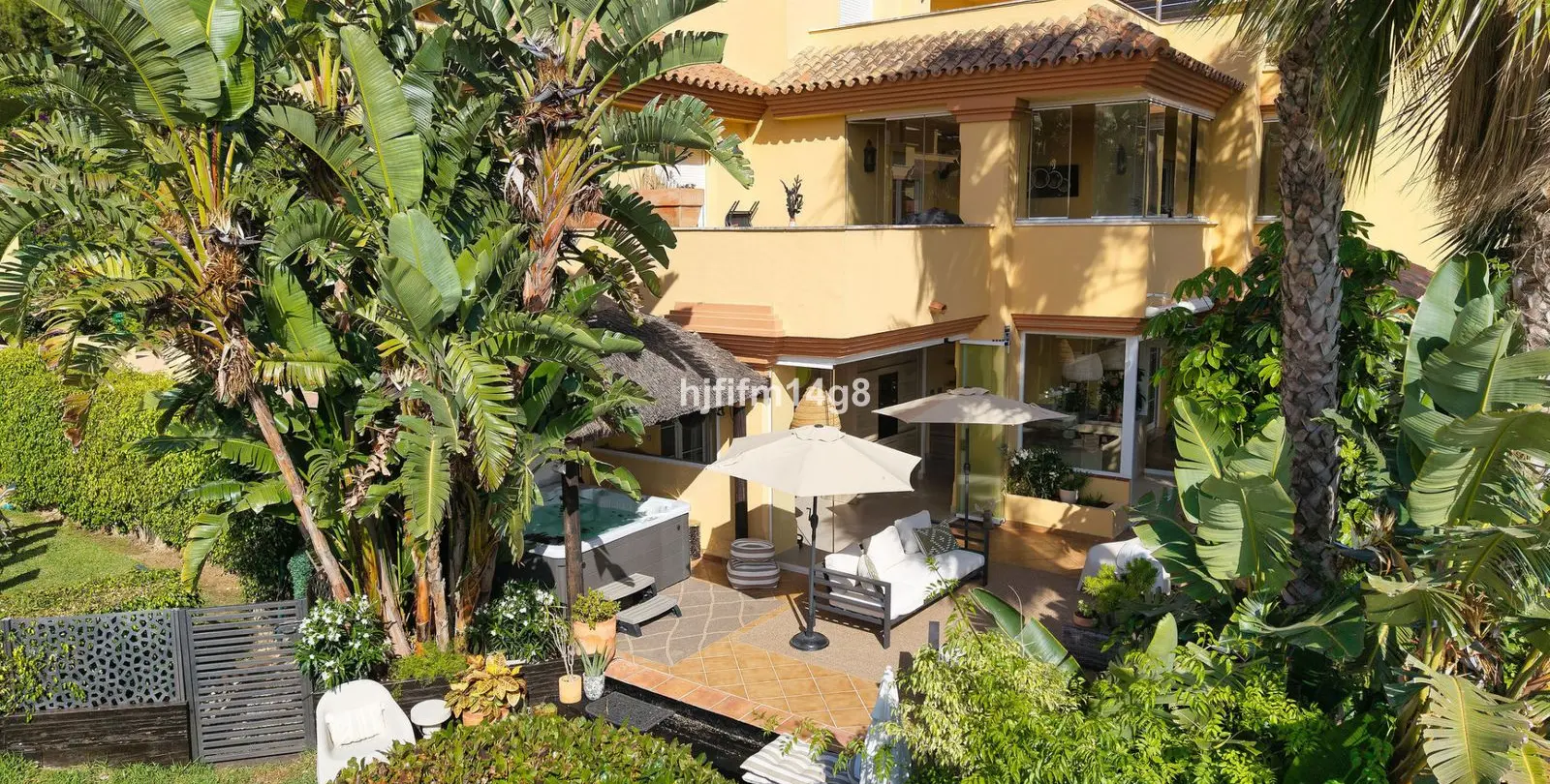 Venta de apartamento en planta baja en Nueva Andalucía 35