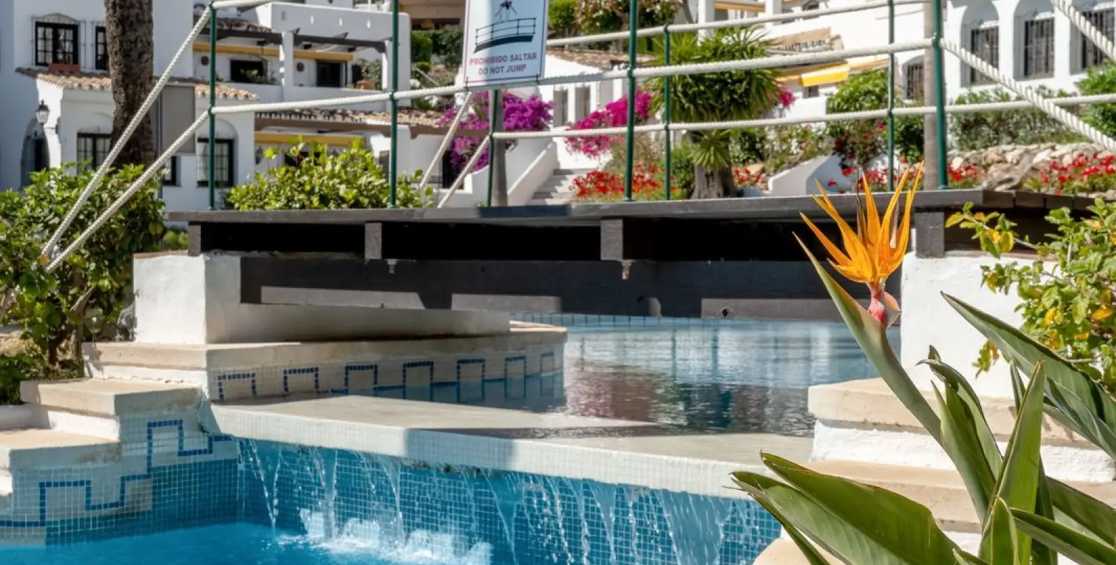 Venta de apartamento en planta media en Nueva Andalucía 27