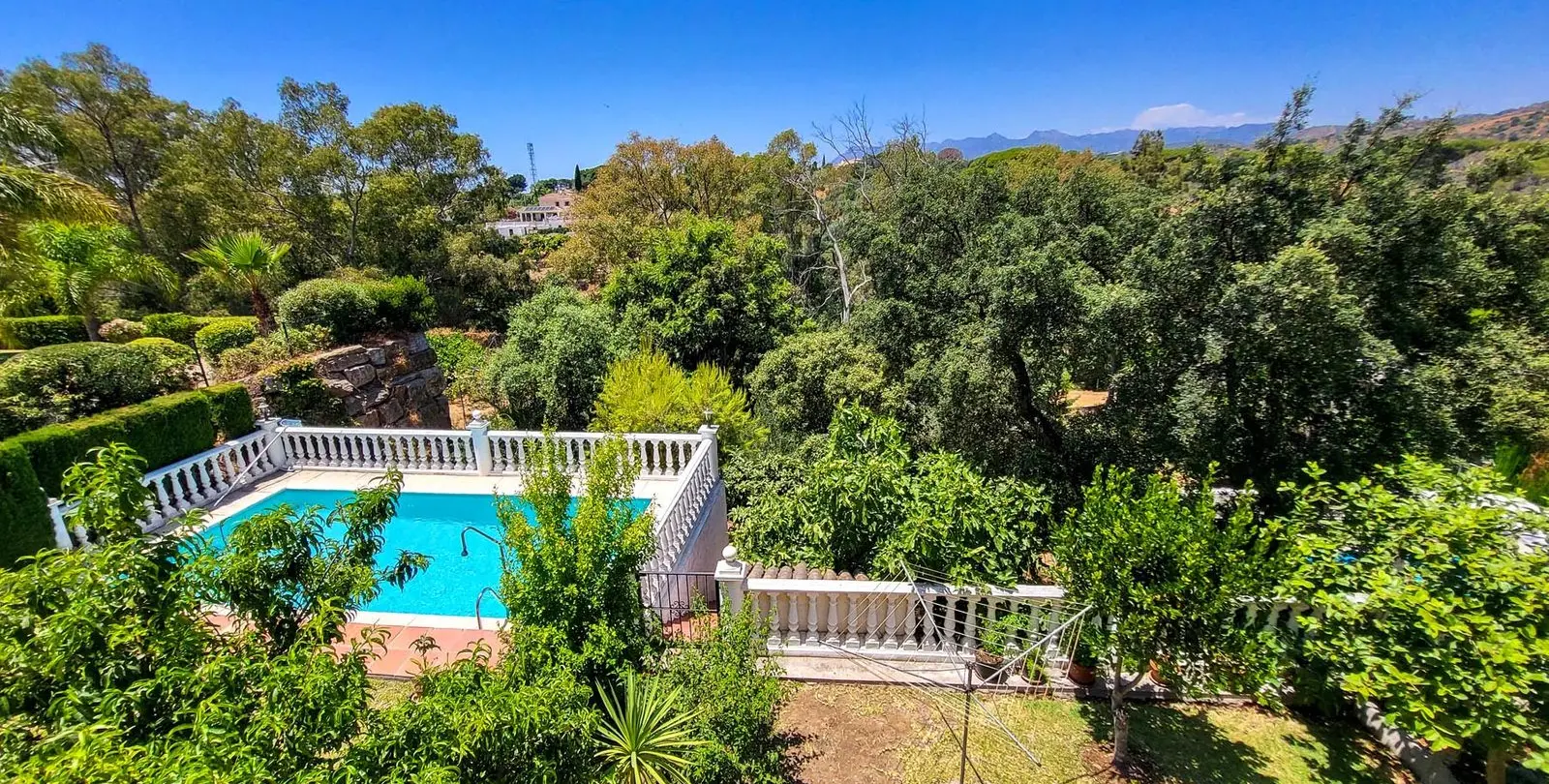 Venta de villa independiente en Elviria 2