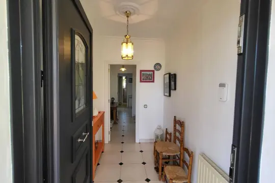 Image 4 thumb
