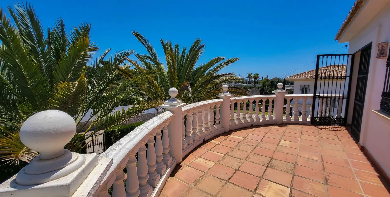 Venta de villa independiente en Elviria 19