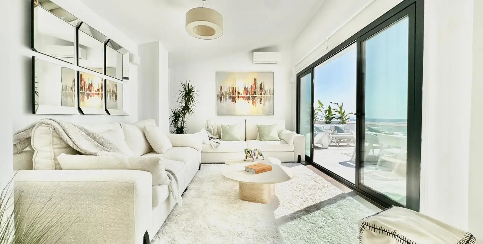 Продажа апартаментов на среднем этаже в Puerto Banús 2