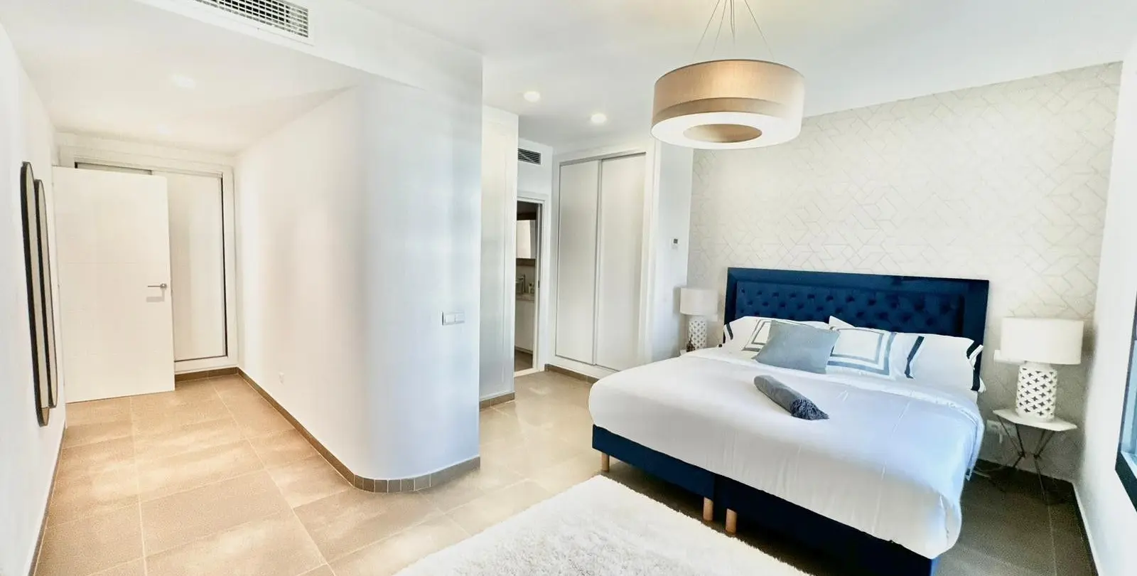 Продажа апартаментов на среднем этаже в Puerto Banús 7