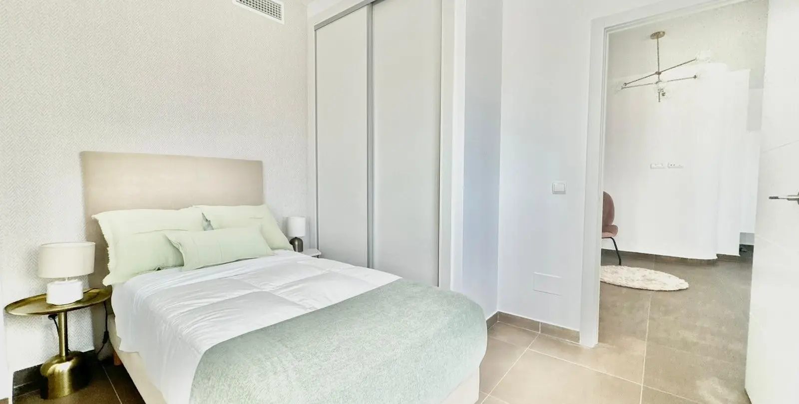Продажа апартаментов на среднем этаже в Puerto Banús 10