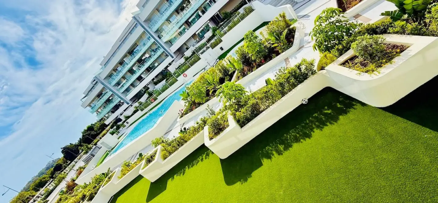 Alquiler a largo plazo de apartamento en planta media en San Pedro de Alcántara 2
