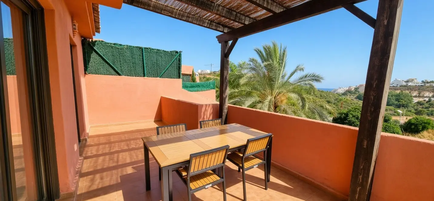 Venta de ático en Casares 2
