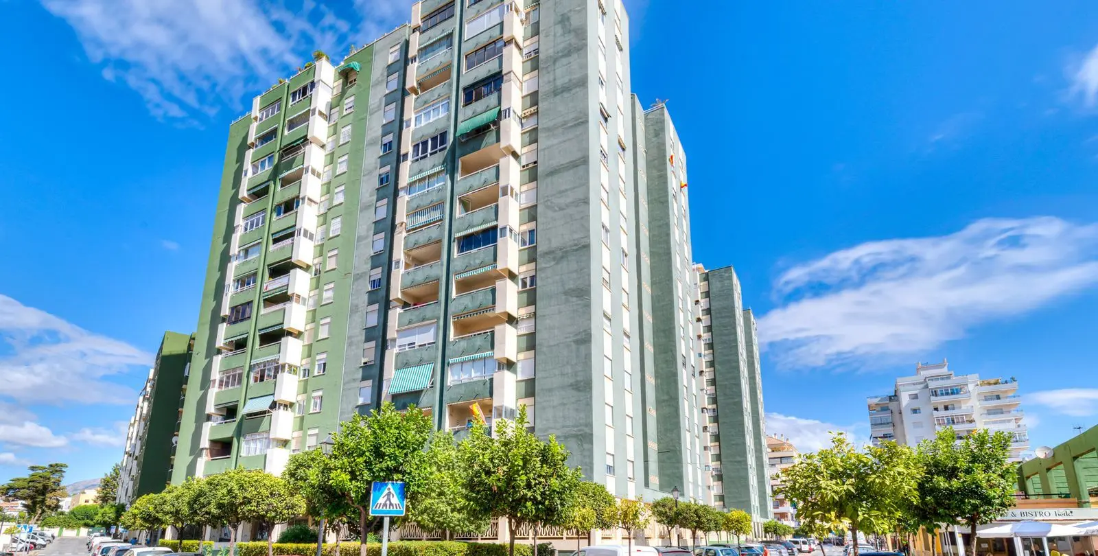 Sale of middle floor apartment in Los Boliches 1