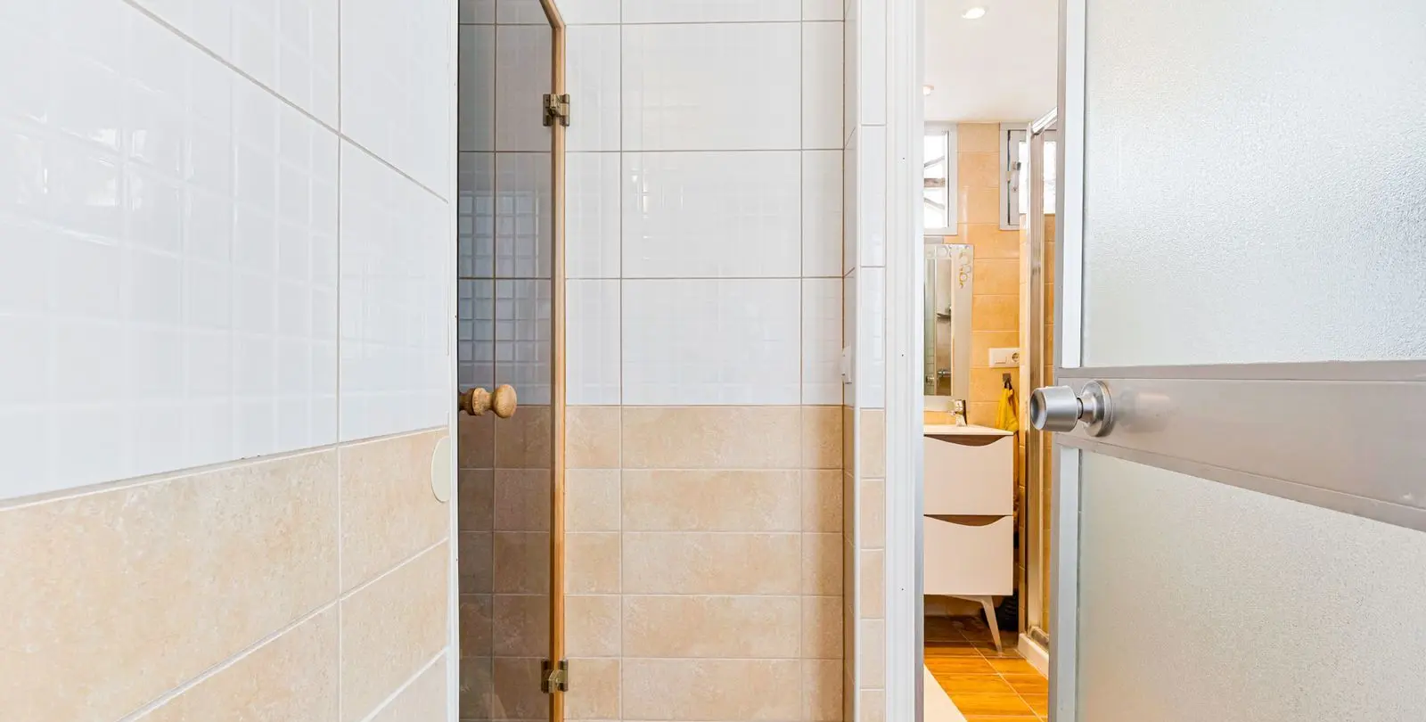 Sale of middle floor apartment in Los Boliches 14