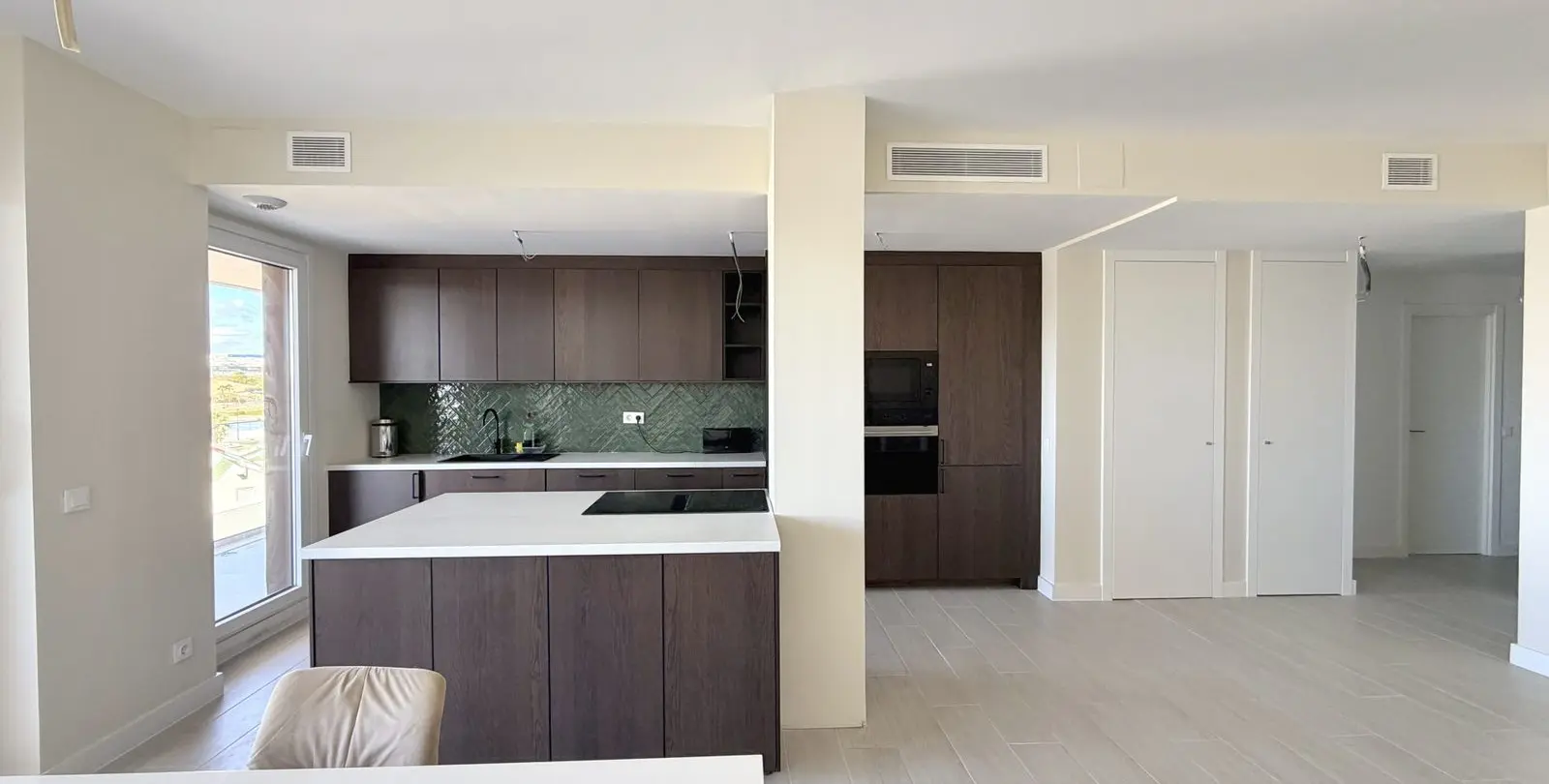 Sale of middle floor apartment in Estepona 9