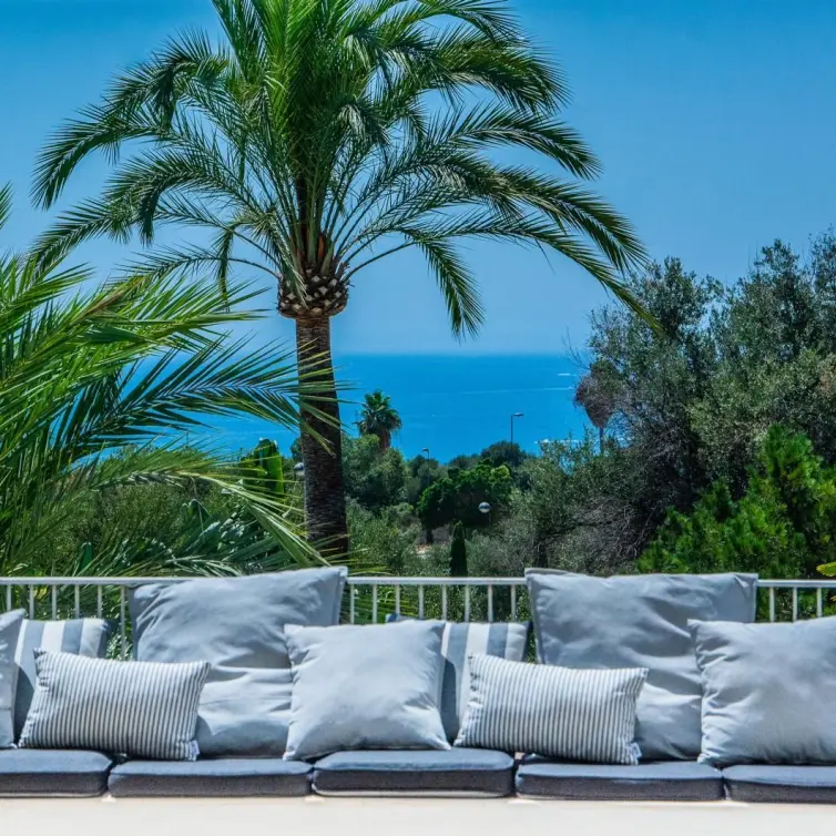 Venta de apartamento en planta media en Río Real