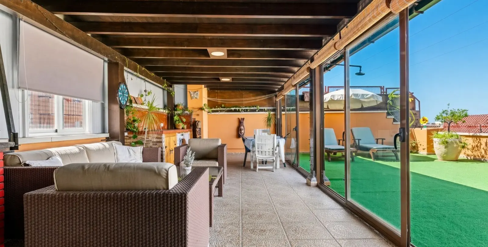 Venta de ático en Estepona 32