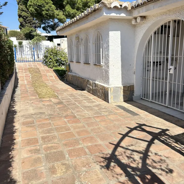 Venta de villa independiente en Torreblanca