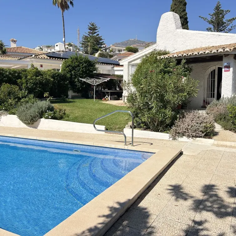 Venta de villa independiente en Torreblanca