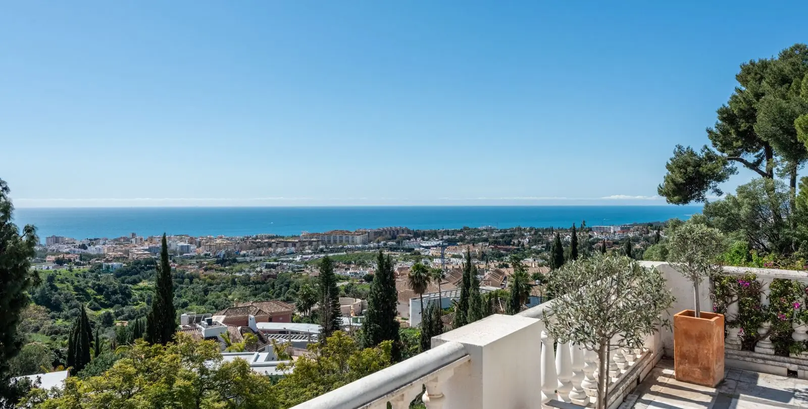 Venta de villa independiente en Marbella 1