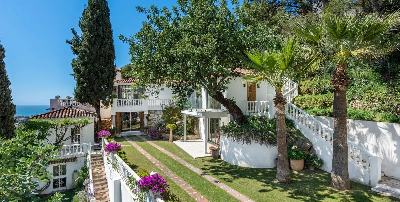 Sale of detached villa in Marbella 13