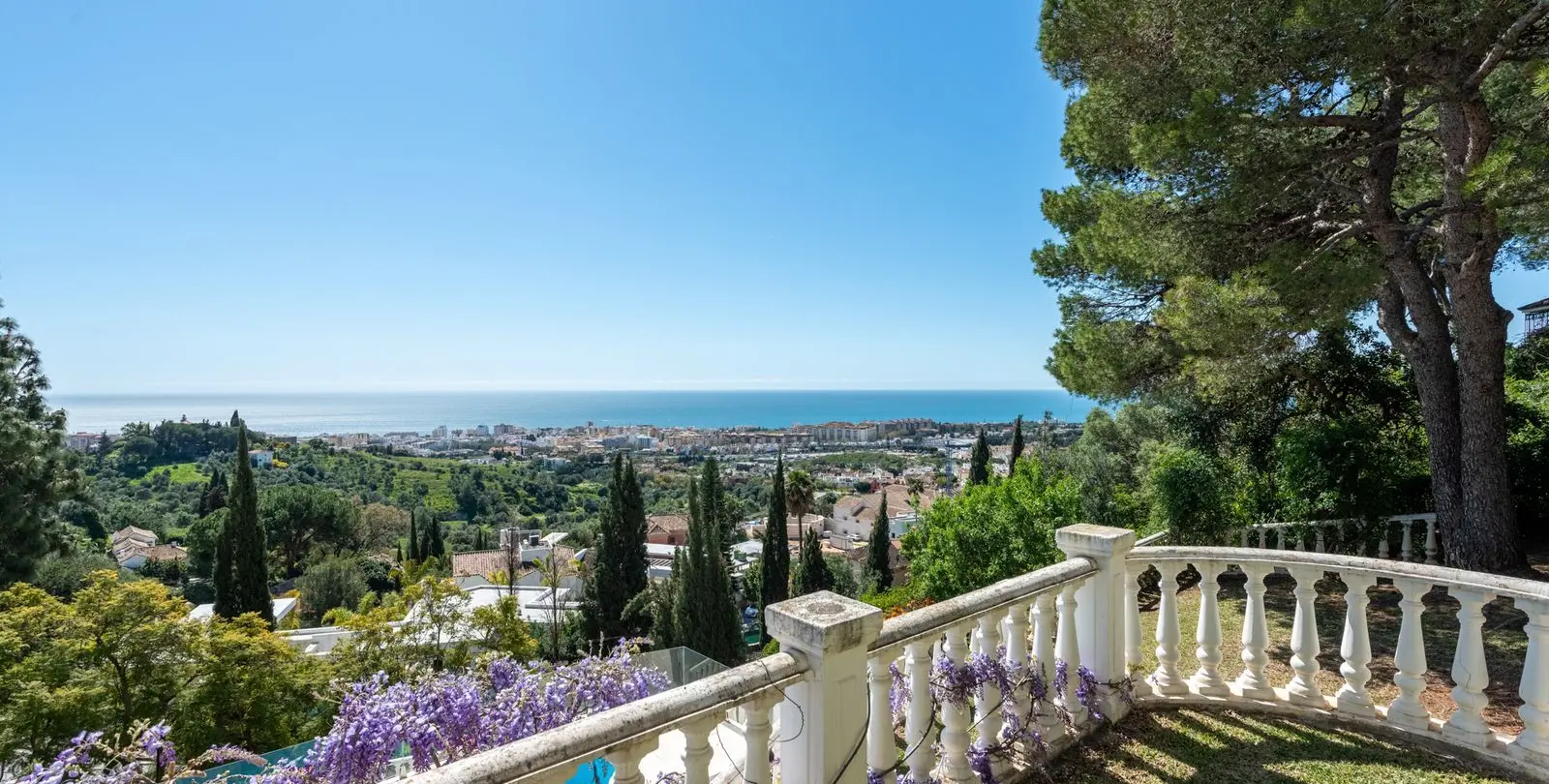 Sale of detached villa in Marbella 19