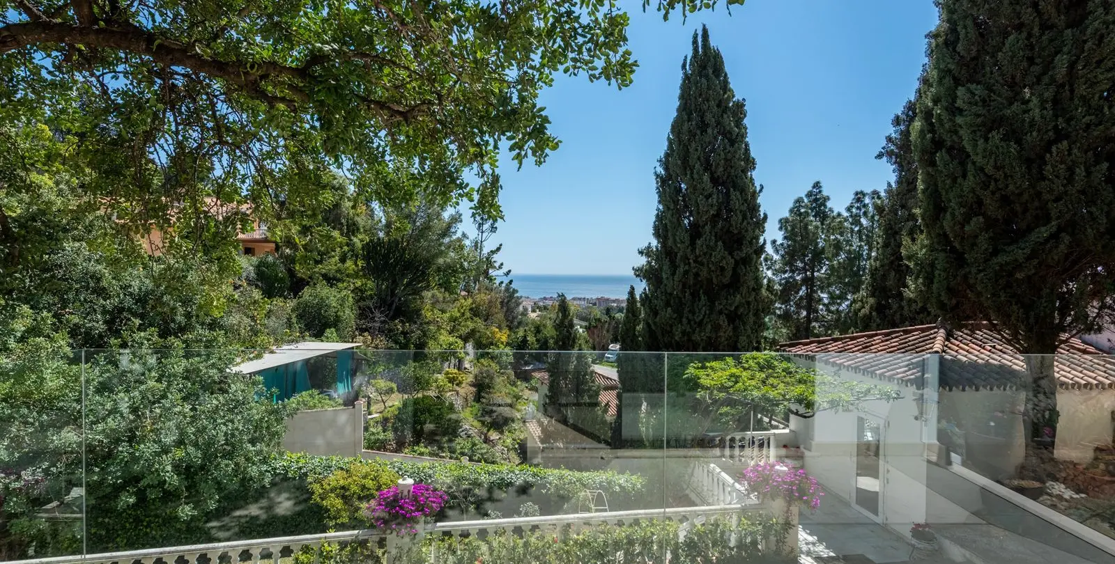 Sale of detached villa in Marbella 20
