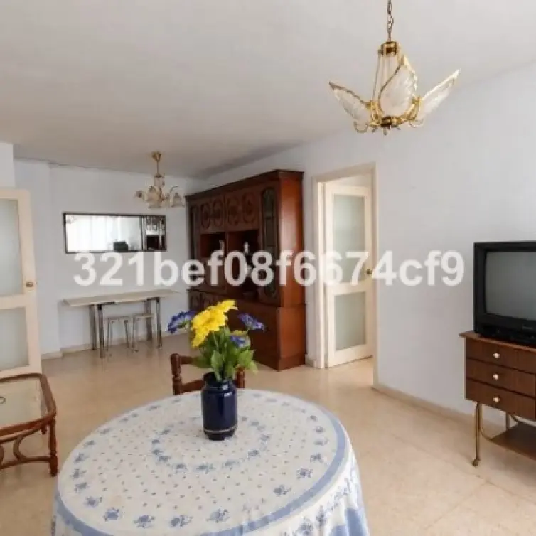 Venta de apartamento en planta media en Teatinos