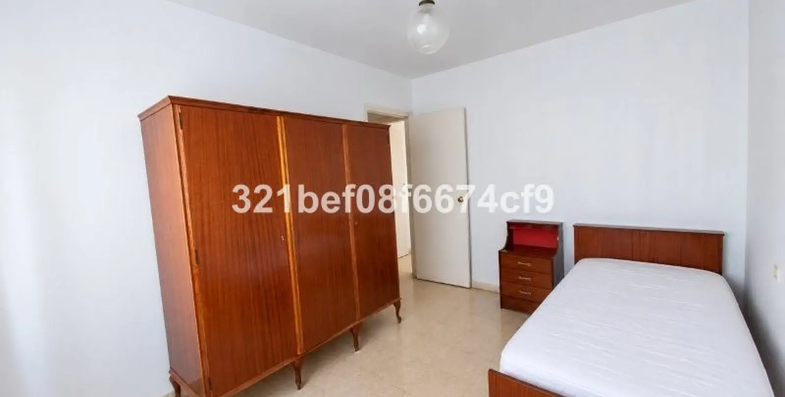 Venta de apartamento en planta media en Teatinos 11