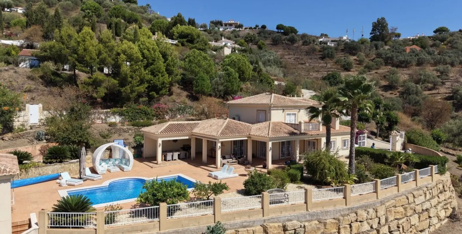 Venta de villa independiente en Arenas 1