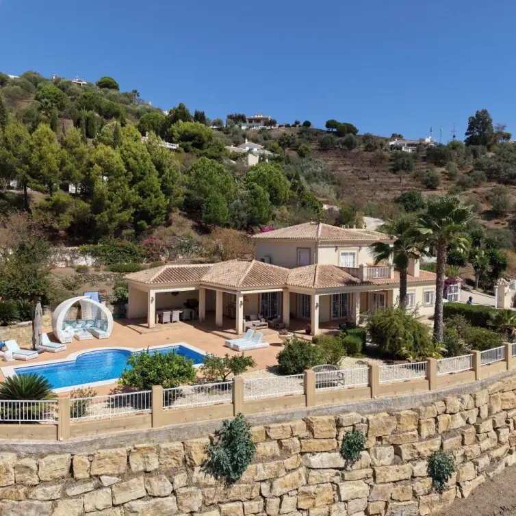 Venta de villa independiente en Arenas