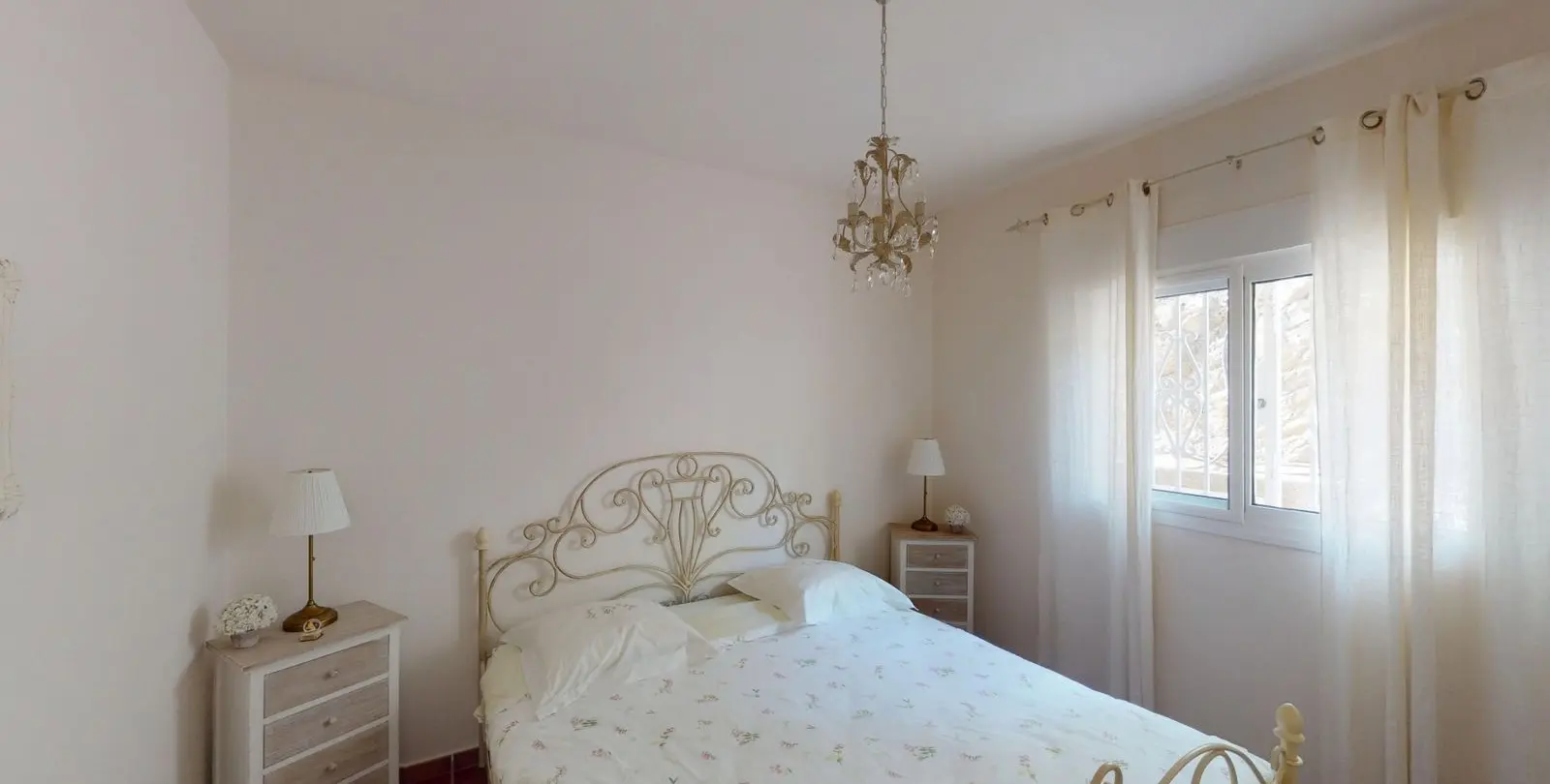 Venta de villa independiente en Arenas 33