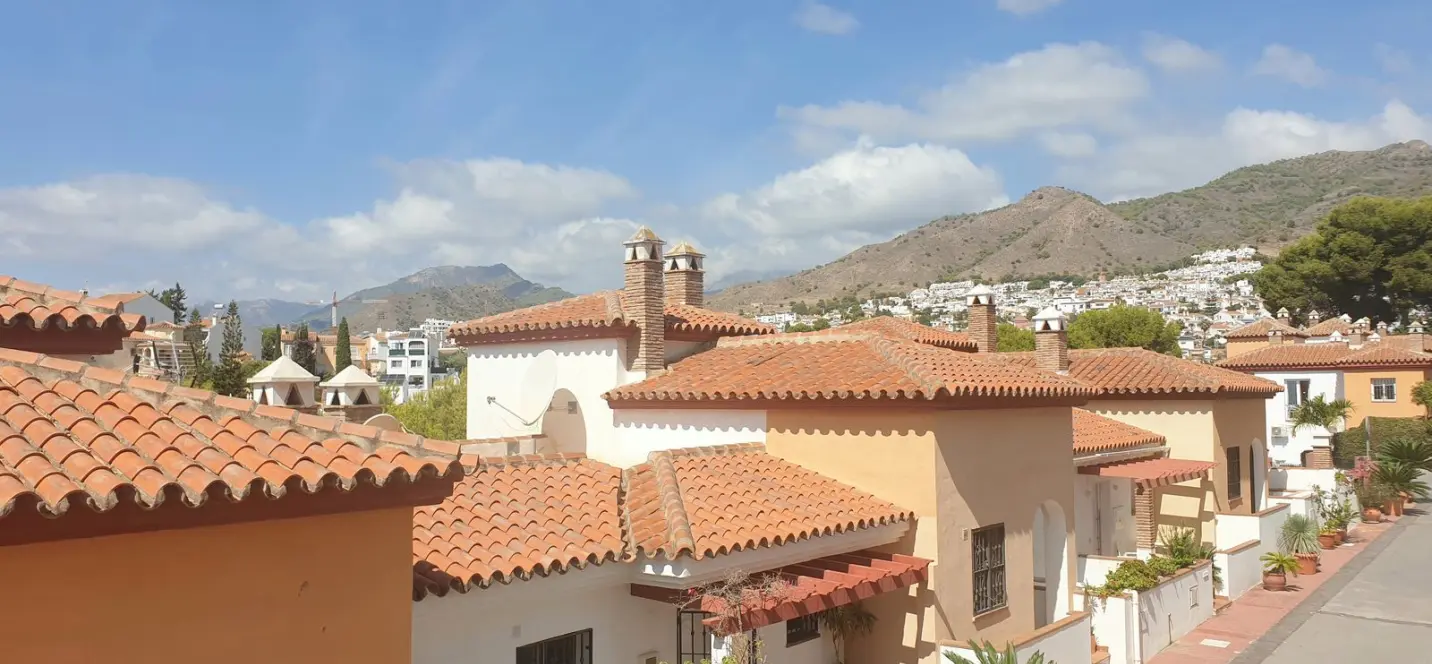Продажа апартаментов на первом этаже в Nerja 3