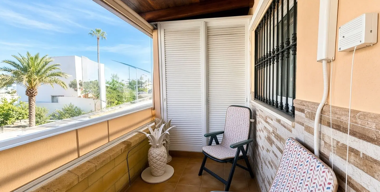 Sale of ground floor apartment in Cancelada 1