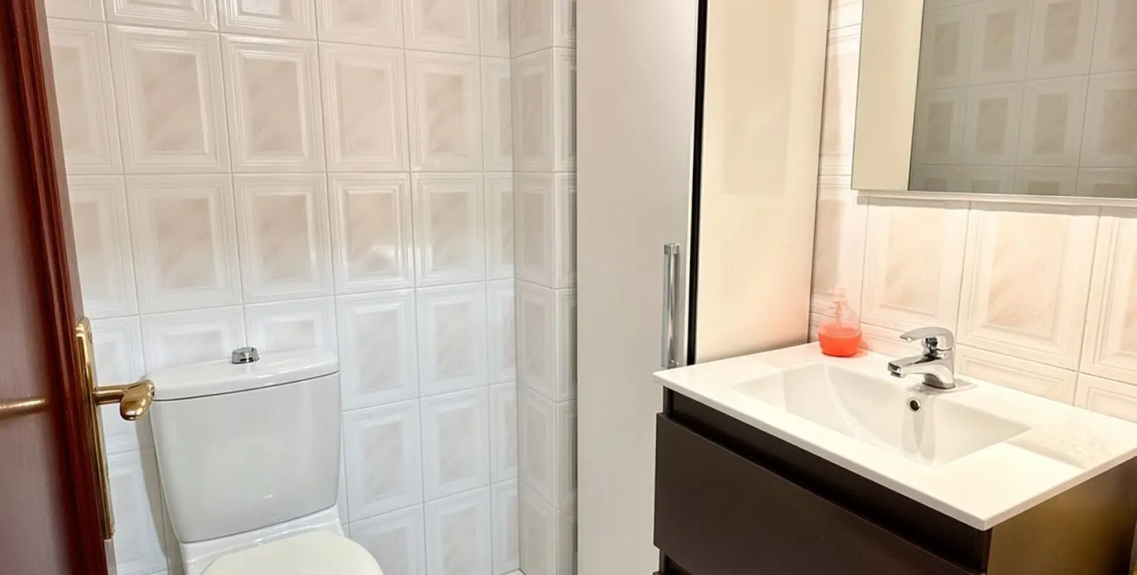 Sale of ground floor apartment in Cancelada 10